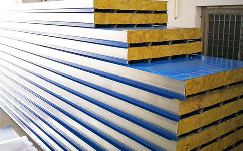 新型岩棉夾芯板性能特征及施工要點